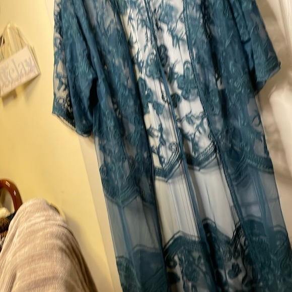 Umgee Teal Embroidered Mesh Lace Duster OS 24” X 46” - Picture 4 of 4